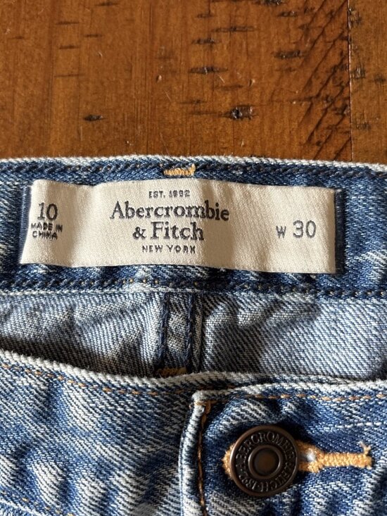 Abercrombie Fitch Denim Shorts W30 Heart Pattern Very Short Low Rise Y2K - Picture 3 of 8